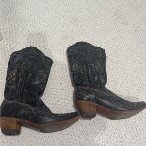Black and Brown Heeled Western Boots with Pointed Toe